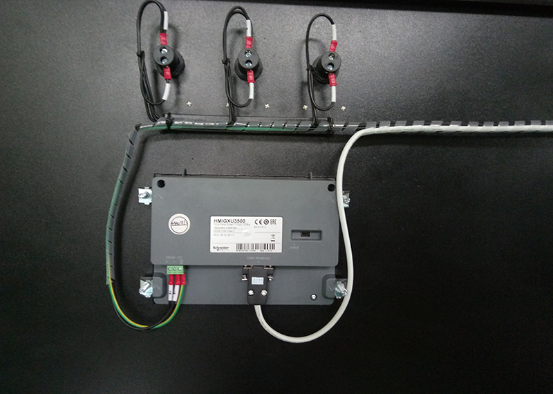YFC多路电参数采集-在机房能耗监测应用